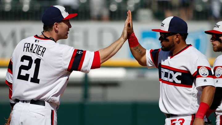 White Sox beat Royals 3-2 to avoid sweep