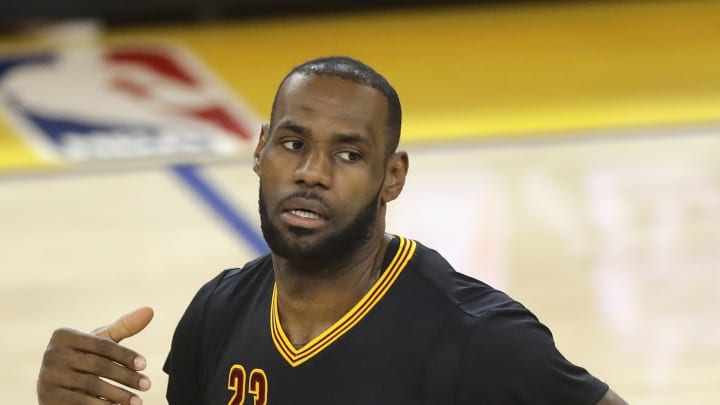 LeBron James leads call to end gun violence at ESPY Awards