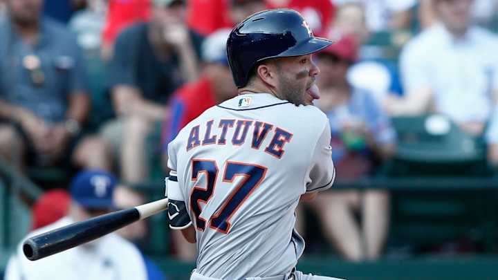 Astros second baseman Jose Altuve out with oblique injury