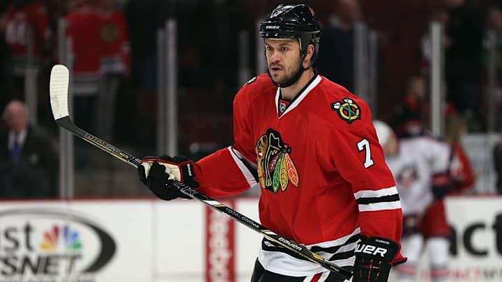 Blackhawks D Seabrook sidelined by upper-body injury Blackhawks D Seabrook sidelined by upper-body injury