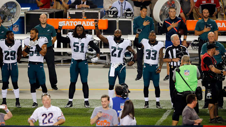 Jenkins leads several Eagles in protest before Bears game
