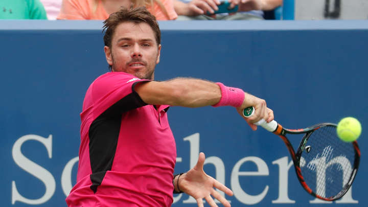 Dimitrov upsets 2nd-seed Wawrinka in Cincinnati