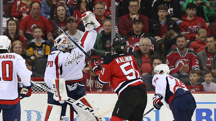 John Carlson scores in OT, Capitals beat Devils 1-0