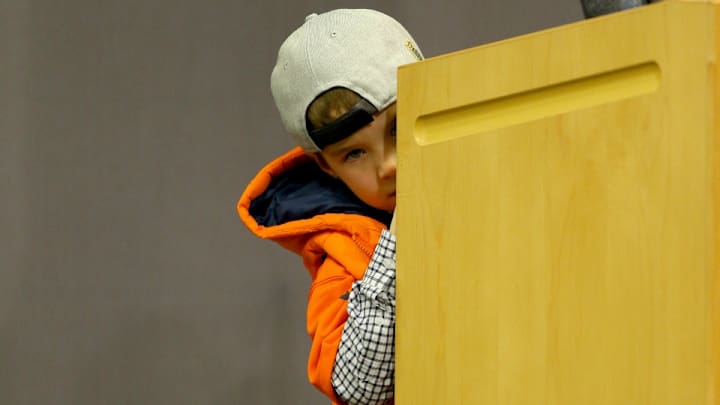 Watch: Peyton Manning joined by his 4-year-old son at press conference Watch: Peyton Manning joined by his 4-year-old son at press conference