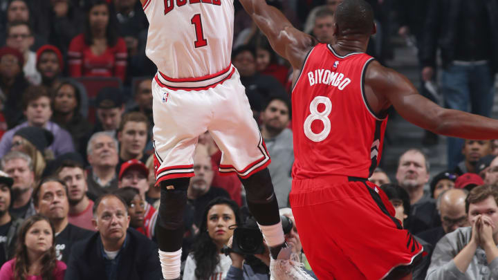 Bulls say MRI shows no structural damage to Rose's leg