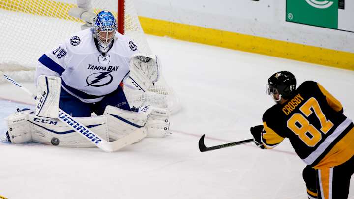 Crosby's overtime winner lifts Penguins by Lightning 3-2