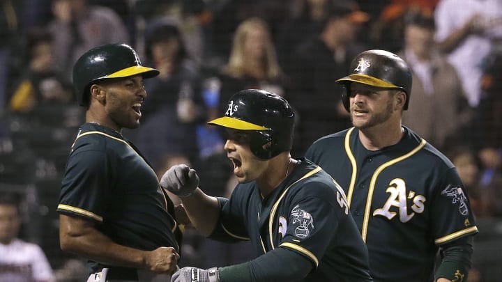 Smolinski's 3-run pinch-hit HR leads A's past Giants 13-11