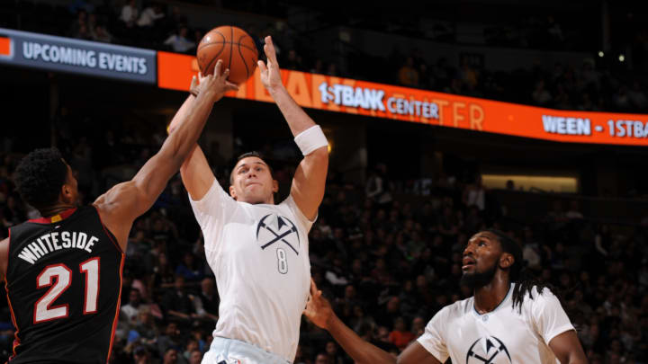 Whiteside's triple-double rallies Heat past Nuggets, 98-95 Whiteside's triple-double rallies Heat past Nuggets, 98-95