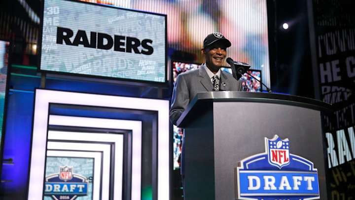 Raiders select defensive end Jihad Ward with 2nd-round pick