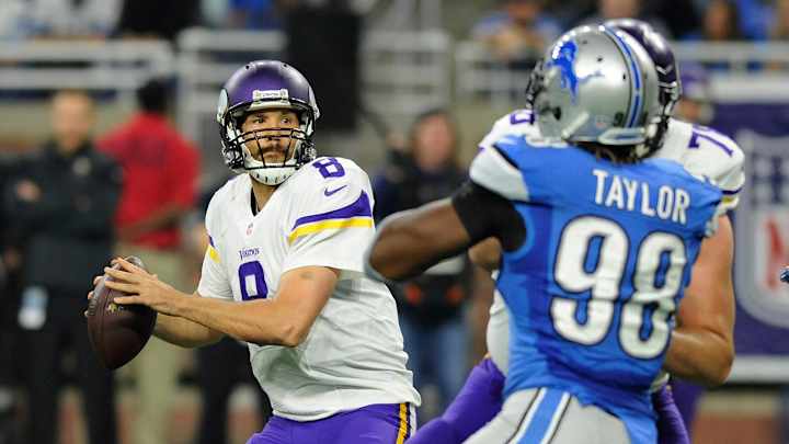 Watch: Sam Bradford’s late interception gives Lions win on Thanksgiving Watch: Sam Bradford’s late interception gives Lions win on Thanksgiving