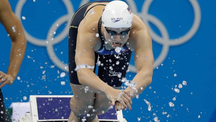 Peaty sets world mark in heats on 1st day in Olympic pool