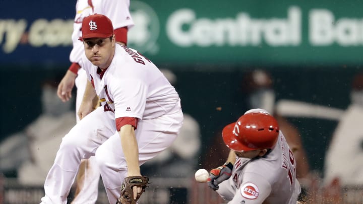Votto leaves game with cut chin Votto leaves game with cut chin