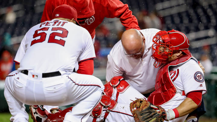 Nationals catcher Ramos out for playoffs with torn ACL