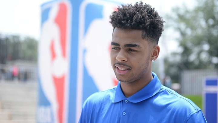 D'Angelo Russell mocks his cell phone troubles in new commercial