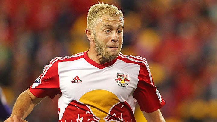 Grella scores early to give Red Bulls win over Chicago Fire
