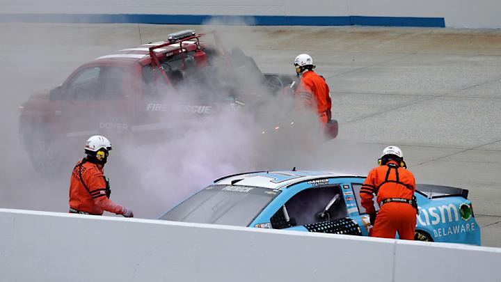 Tony Stewart in 3-car wreck at start of NASCAR practice