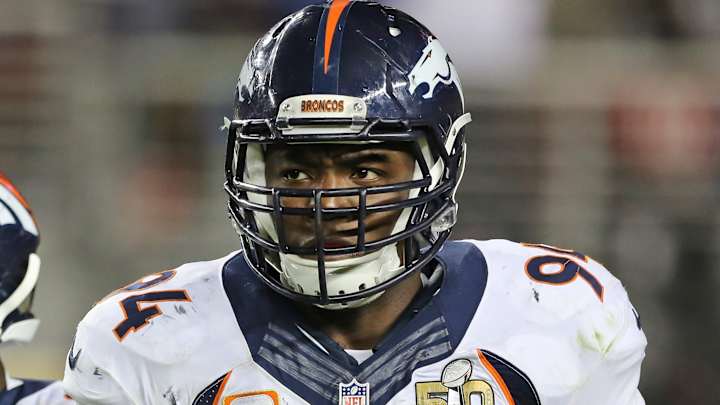 DeMarcus Ware redoes deal to stay in Denver