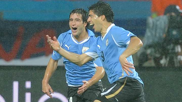 Luis Suarez wishes fellow Uruguayans Lodeiro, Fernandez luck in MLS Cup