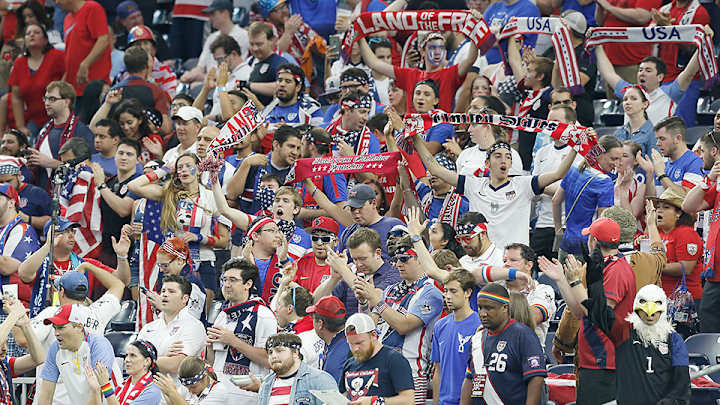 The Football Fan Shirt lets fans literally feel the game The Football Fan Shirt lets fans literally feel the game