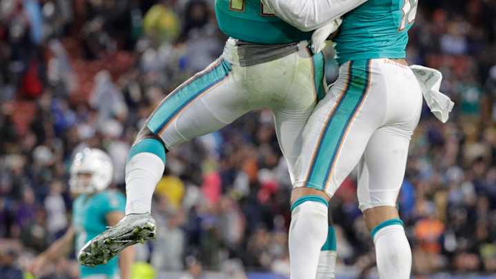 Miami Dolphins' 14-10 rally past Rams is pure Hollywood