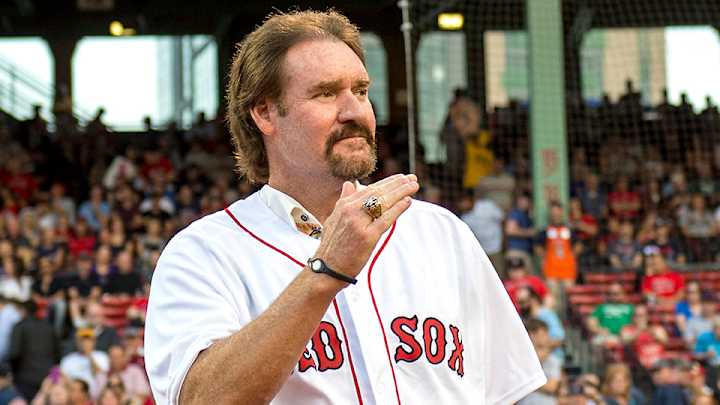 Wade Boggs wore his Yankees ring to a ceremony for the ’86 Red Sox Wade Boggs wore his Yankees ring to a ceremony for the ’86 Red Sox