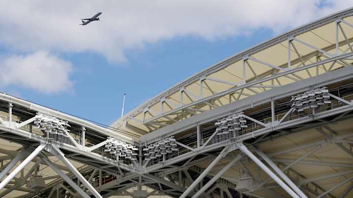 New retractable roof ready for start of US Open New retractable roof ready for start of US Open