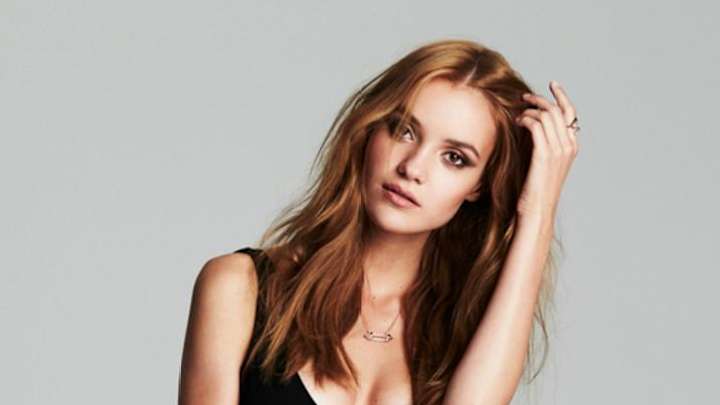 Monday's A.M. Hot Clicks: Melissa Cuc; Acoustic Tribute to Peyton Manning