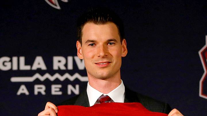 Arizona's Chayka becomes youngest GM in NHL history Arizona's Chayka becomes youngest GM in NHL history