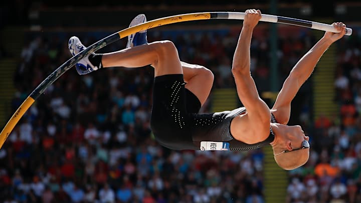 Patriot Games: Army reservist wins pole vault on July 4