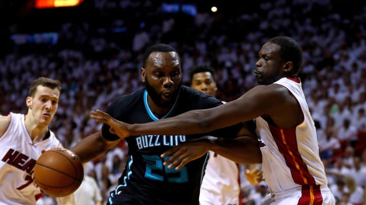 AP source: Lakers get Luol Deng for 4 years, $72 million AP source: Lakers get Luol Deng for 4 years, $72 million