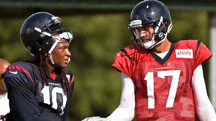 QB Tom Savage sets ego aside seeking Texans backup spot
