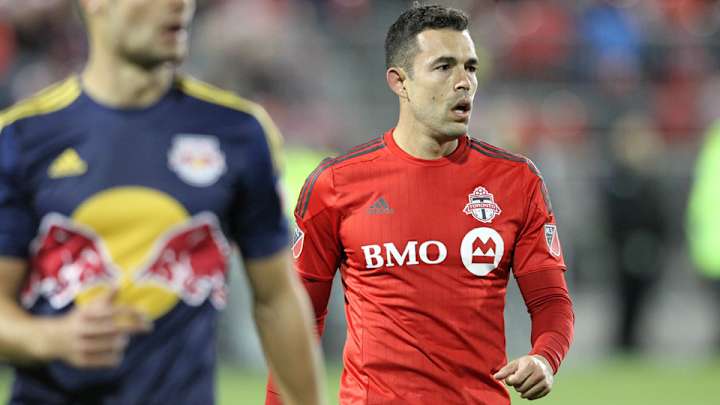 Seattle Sounders sign Herculez Gomez after training stint Seattle Sounders sign Herculez Gomez after training stint