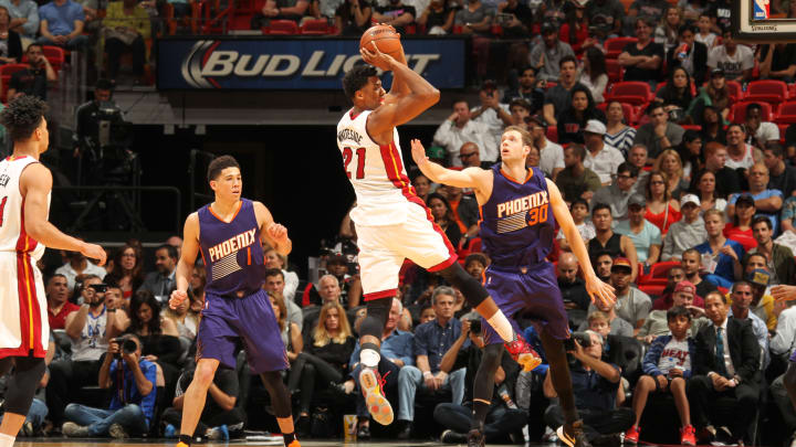 Whiteside, Wade lead Heat past 76ers 112-102 Whiteside, Wade lead Heat past 76ers 112-102