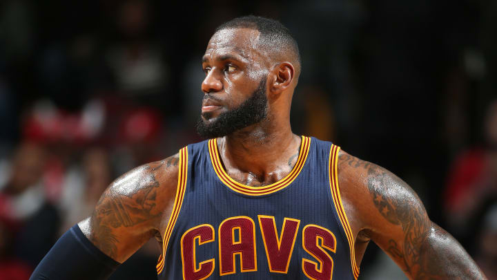 LeBron James, other members of Cavs not staying at Trump hotel in NYC