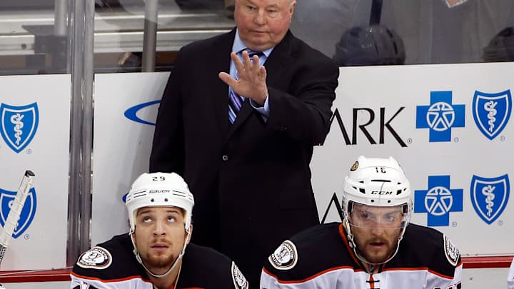 Bruce Boudreau agrees to terms to coach Minnesota Wild
