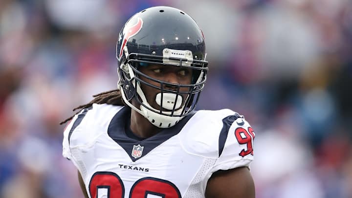 Report: Upset Jadeveon Clowney left stadium when ruled out with injury