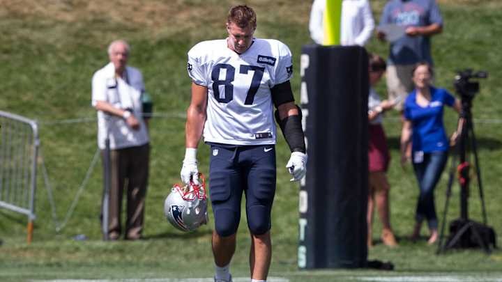 NFL rumors: Latest off-season news on free agency, trades, more