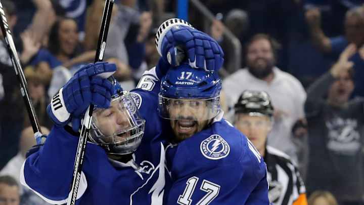 Lightning beat Penguins 4-3, even Eastern Conference finals