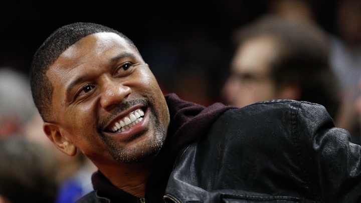 Video: Juwan Howard Discusses Jalen Rose's Presence At First Game, Fab Five Support