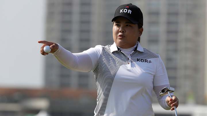 Park takes 2-shot lead into final round at Olympics