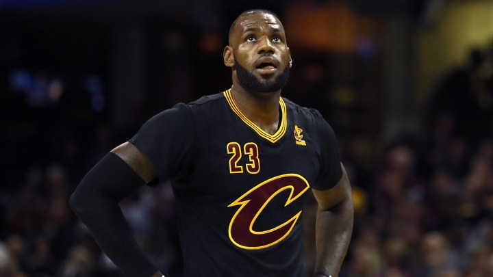 Report: LeBron James won’t stay with team at Trump hotel in New York Report: LeBron James won’t stay with team at Trump hotel in New York