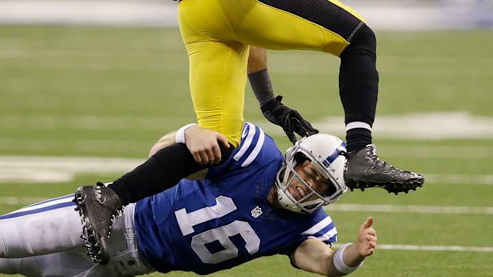 Steelers move forward in playoff hunt with 28-7 win at Indy