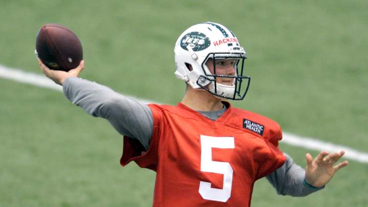 Jets sign draft picks Christian Hackenberg, Charone Peake