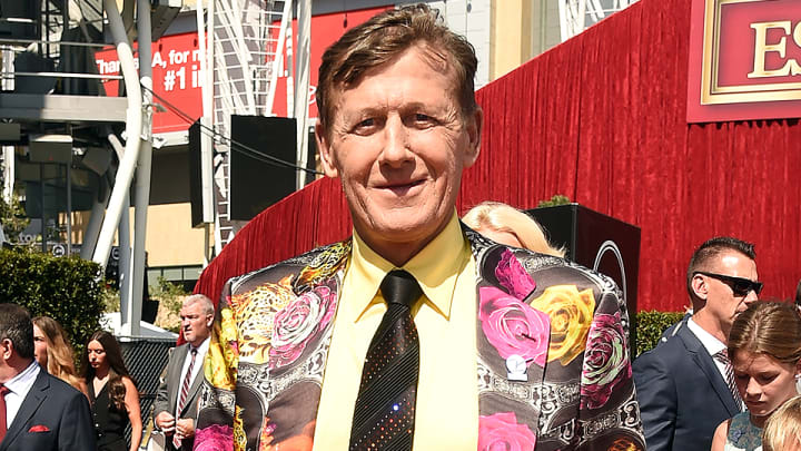 Watch: Craig Sager accepts Jimmy V award at ESPYs Watch: Craig Sager accepts Jimmy V award at ESPYs