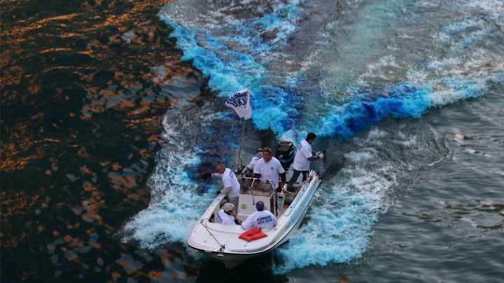 Chicago River dyed blue for Cubs’ World Series victory Chicago River dyed blue for Cubs’ World Series victory