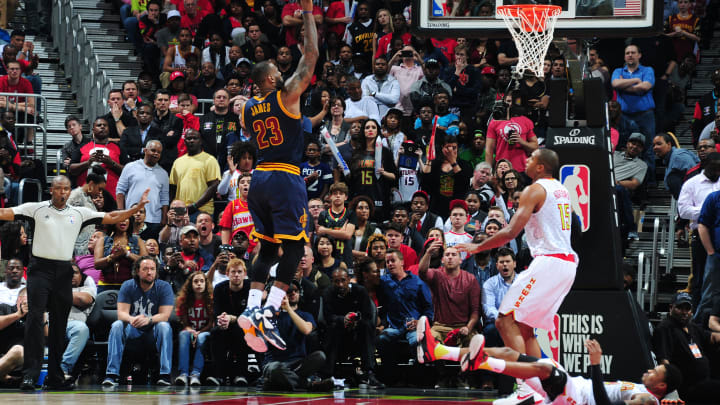 LeBron James' 29 points lead Cavs past Hawks, 110-108 in OT