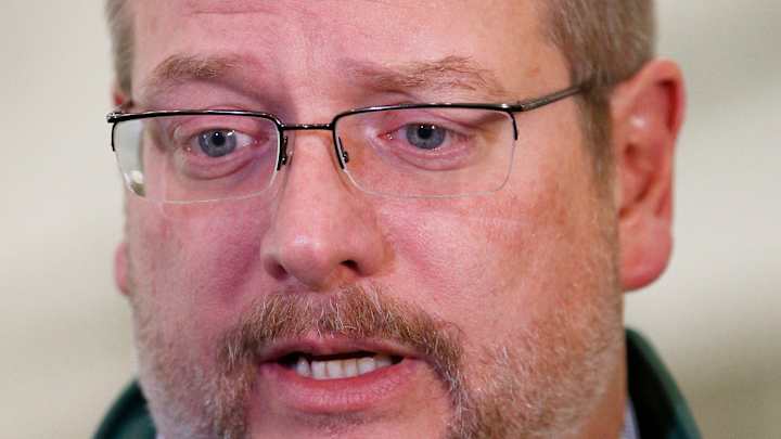 Jets' Maccagnan turns focus to offseason, free agents