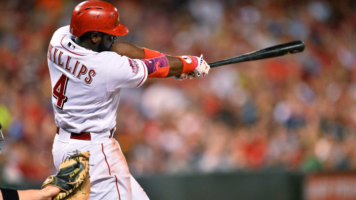 Reds’ Brandon Phillips exits game vs. Mets after being hit by pitch