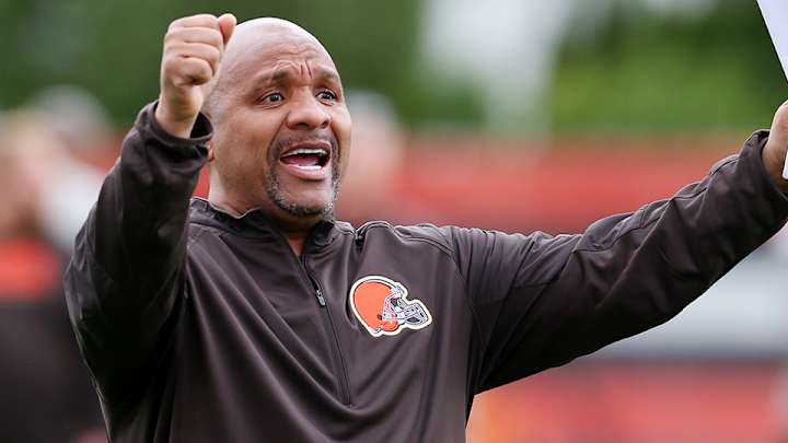 Quarterbacks coach: Hue Jackson, Browns