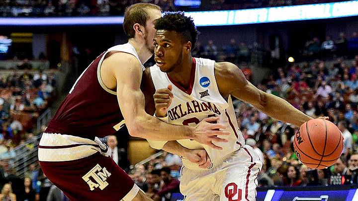 Follow Live: Thursday's Sweet 16 action